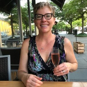 Meet your Posher, Julie